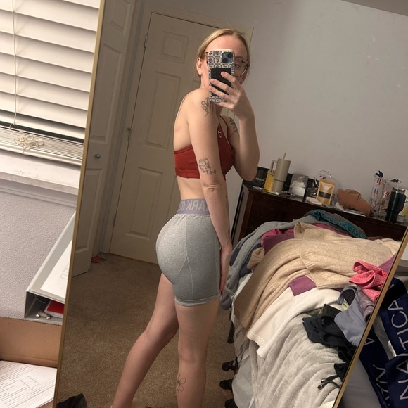 3 PAIRS OF GYMSHARK SHORTS - Picture 4 of 6